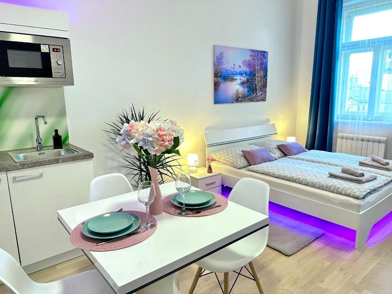 Romantic Apartment In The Center Of Prag Eksteriør billede